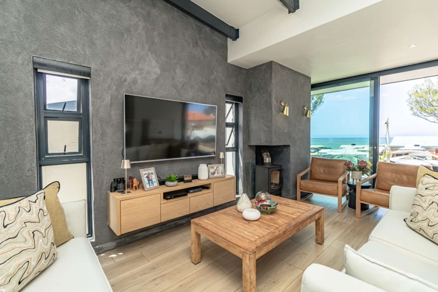 4 Bedroom Property for Sale in Hartenbos Central Western Cape